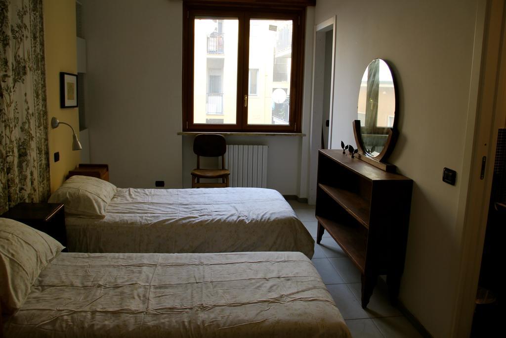 B&B Giacosa Μιλάνο Δωμάτιο φωτογραφία